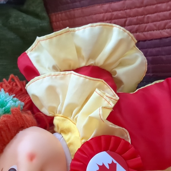 CABBAGE PATCH* inspired doll in fun homemade clown costume w/ Canadian flag pin - Picture 6 of 9